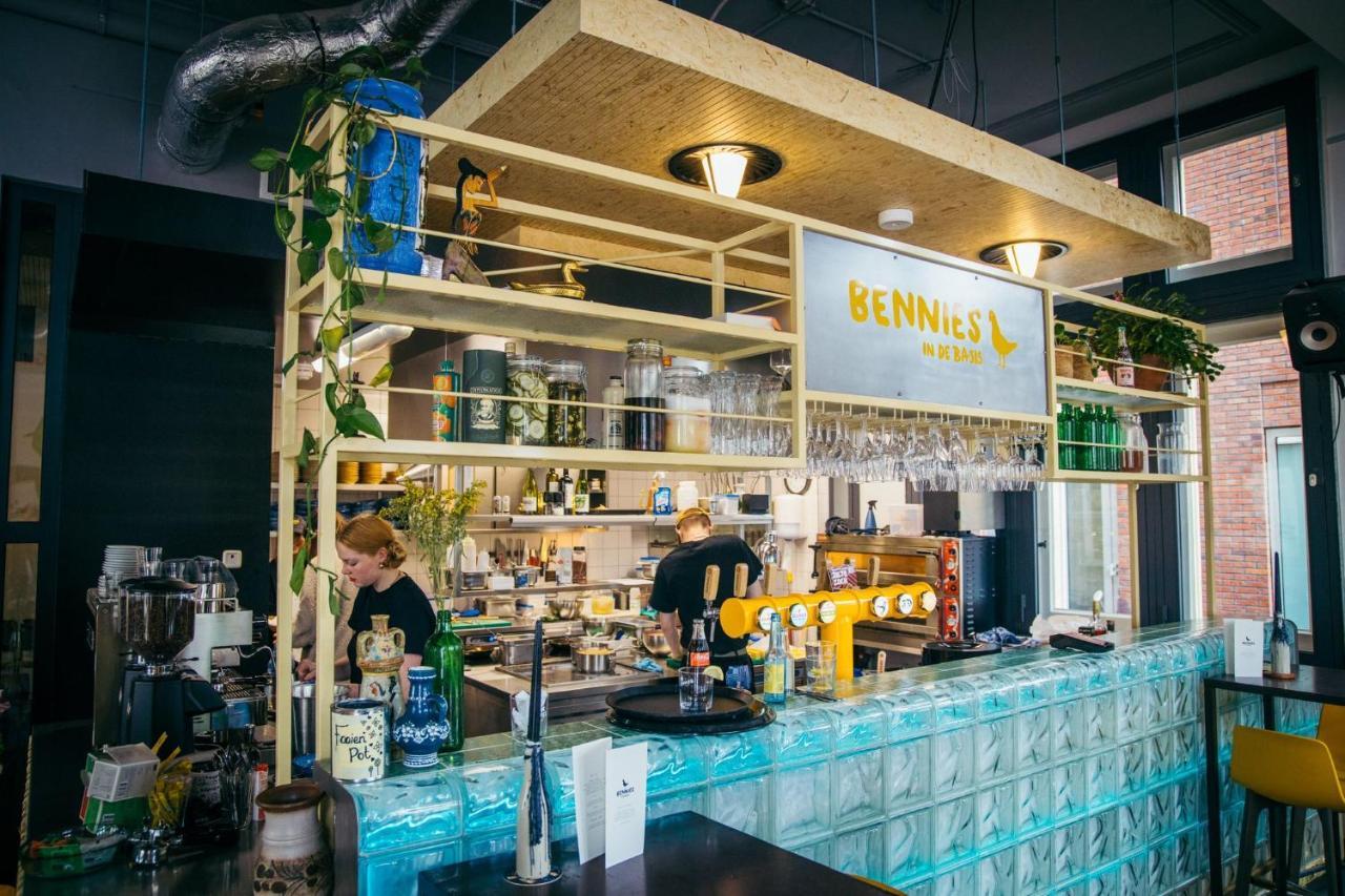 Hostel & Bar De Basis Zwolle  Kültér fotó
